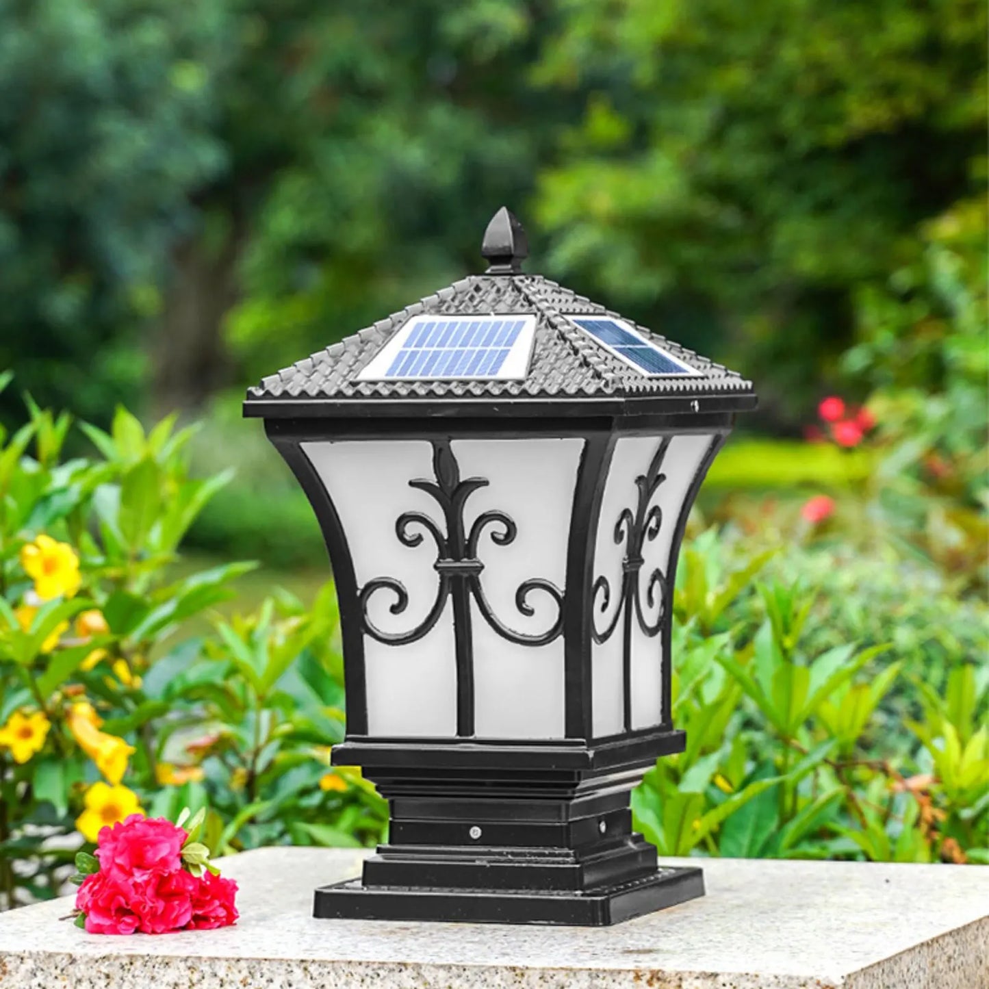 Solar Powered Post Light LED Pillar Light Garden Lawn Outdoor Black Waterproof Decor Lamp Garden Lantern